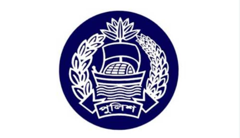 এবার পুলিশের প্রতিহিংসার শিকার সাংবাদিক