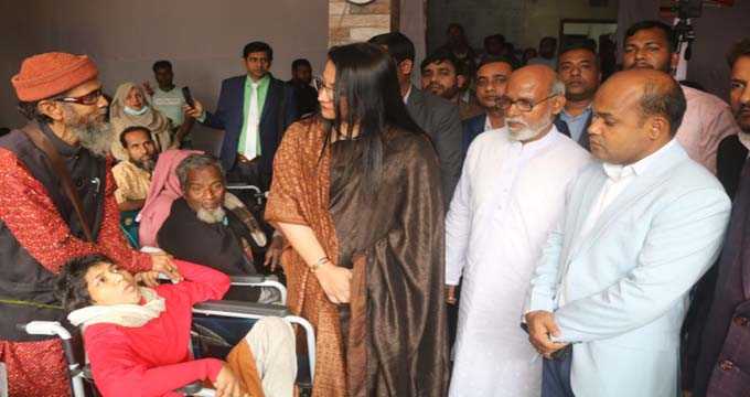 টাঙ্গাইলে বিশেষ চাহিদা সম্পন্ন ব্যক্তিদের মাঝে বিনামূল্যে সহায়ক উপকরণ বিতরণ অনুষ্ঠান