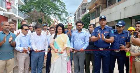 টাংগাইল পৌরসভার রাস্তা সংস্কার কাজের উদ্বোধন
