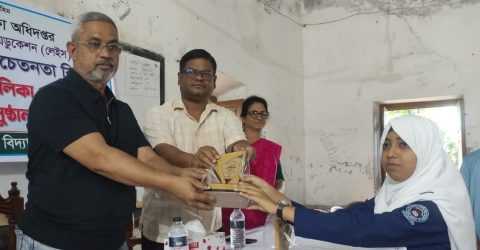 টাঙ্গাইল সন্তোষ জাহ্নবী উচ্চ বিদ্যালয়ে জলবায়ু পরিবর্তন ও সচেতনতা বিষয়ক আলোচনা