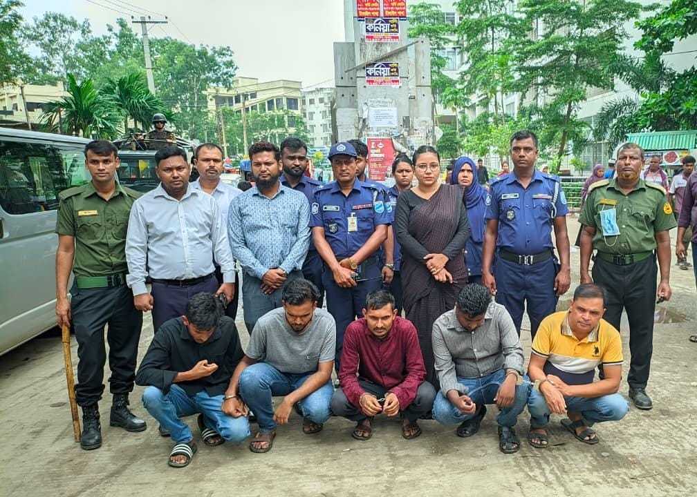 টাঙ্গাইল সদর হাসপাতালে দালাল চক্রের ৫ সদস্য গ্রেপ্তার